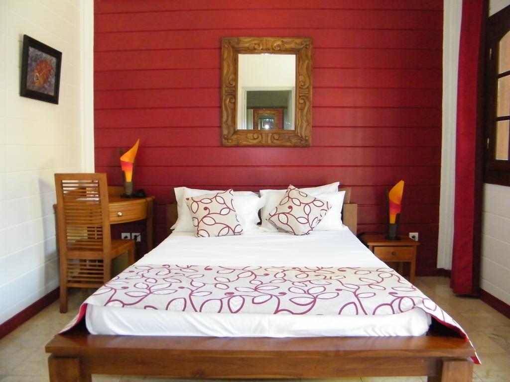 Hotel Le Domaine Des Pierres Saint Pierre Habitación foto