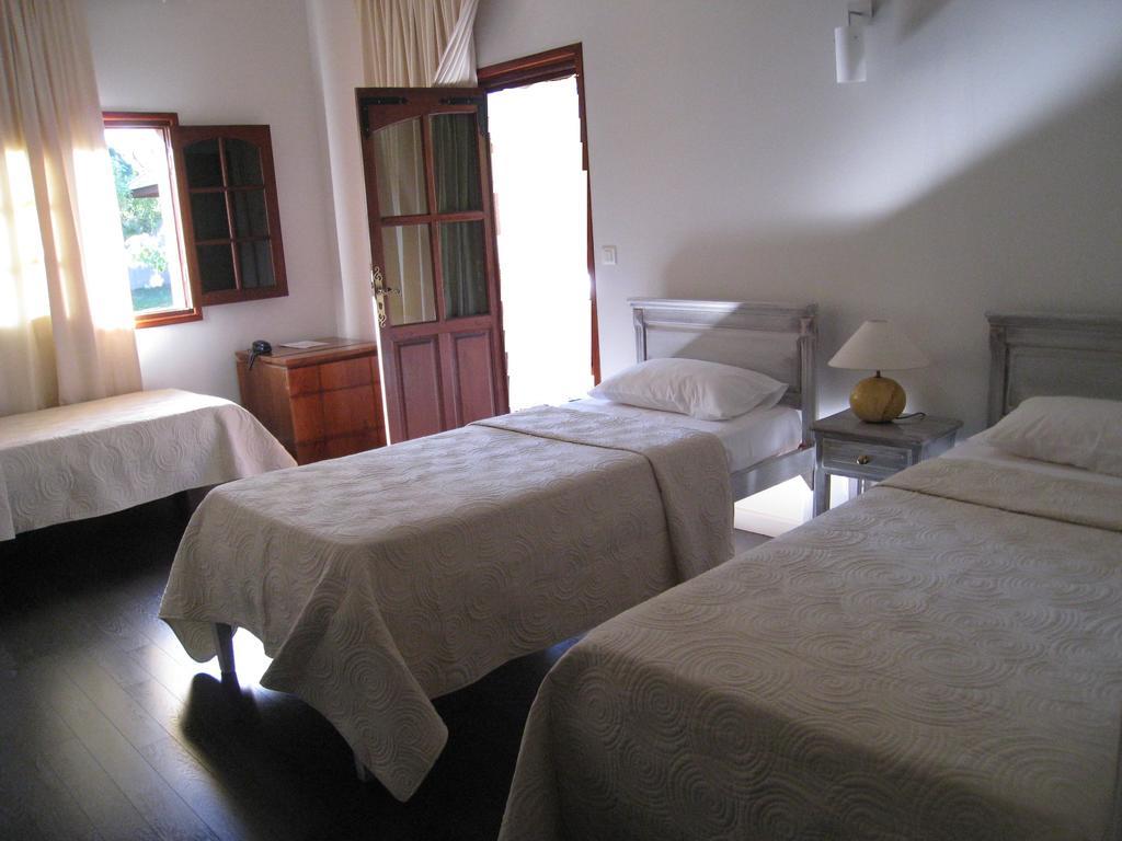Hotel Le Domaine Des Pierres Saint Pierre Habitación foto